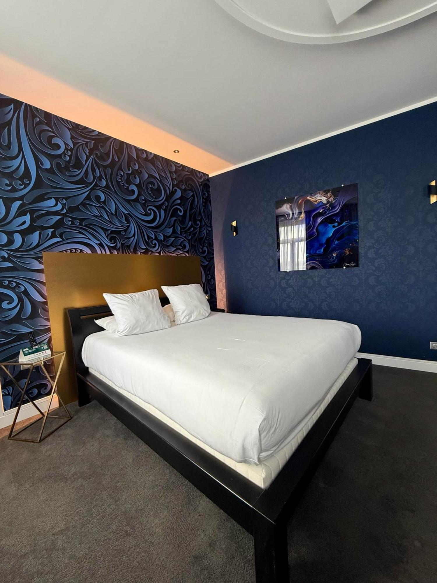 Suite Port View