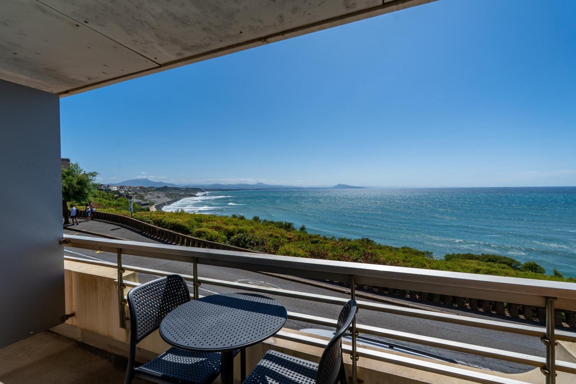 Essential Studio 2 or Panoramic ocean view