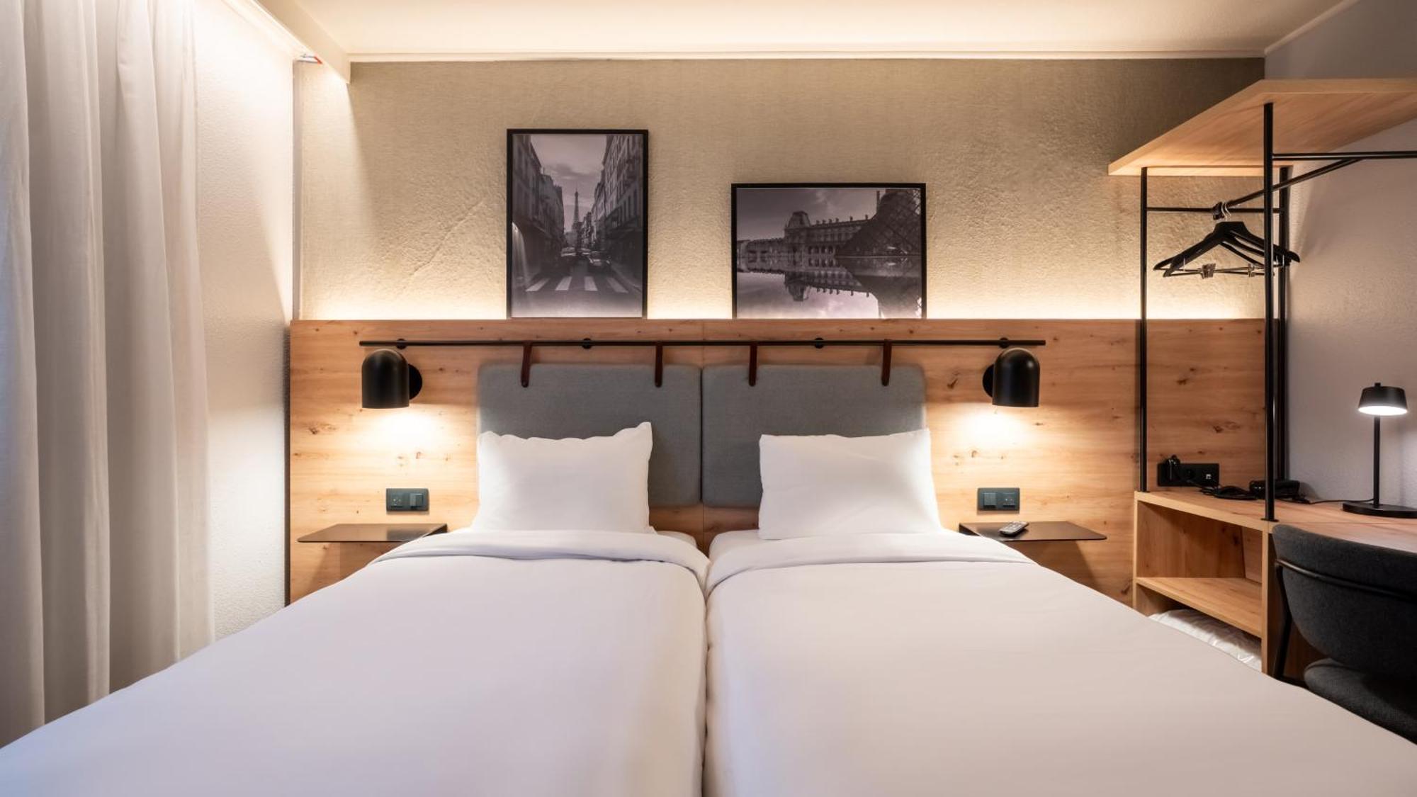 Standard Room 2 Single Beds
