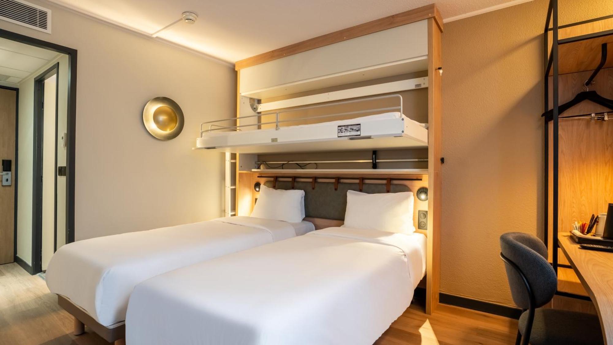 Standard Room 1 Queen Bed 1 Bunk Bed