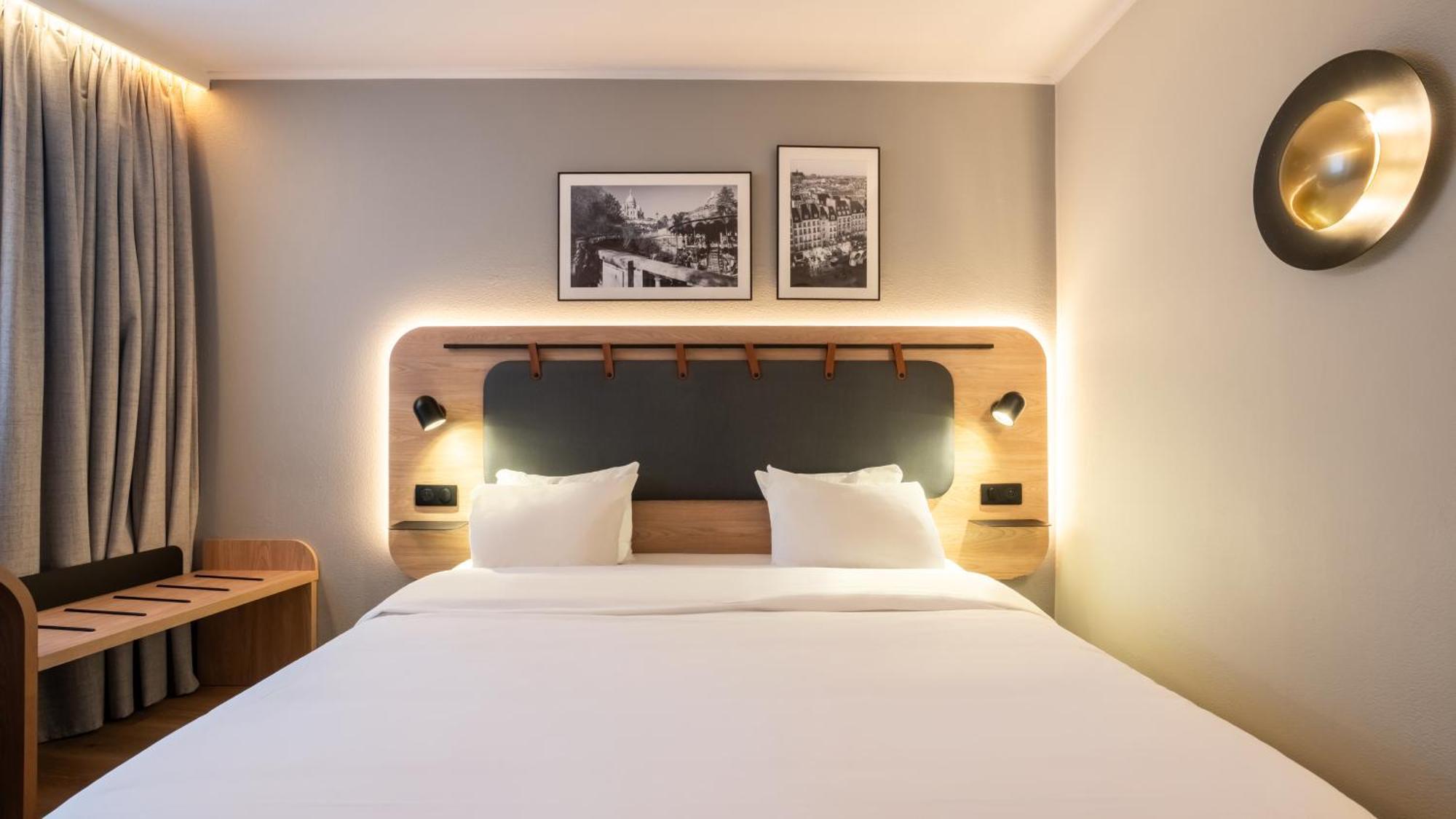 Superior Room 1 King Bed