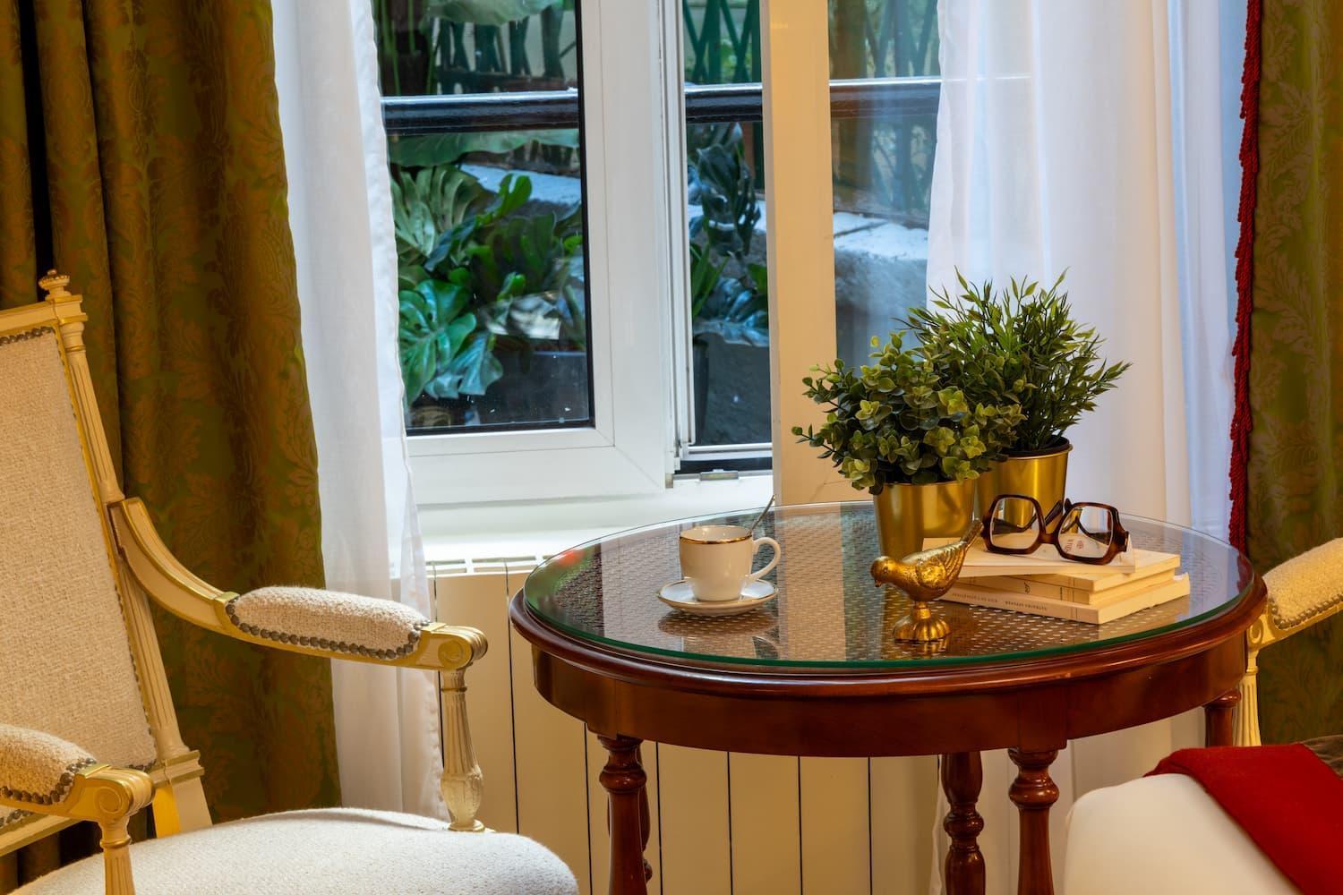 "La Pompadour" Room