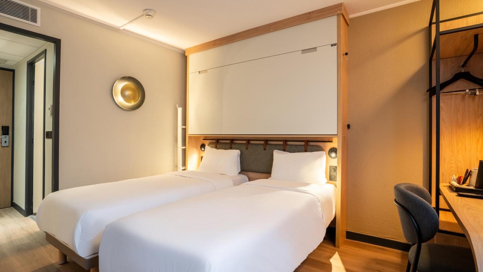 Standard Room 1 Queen Bed 1 Bunk Bed