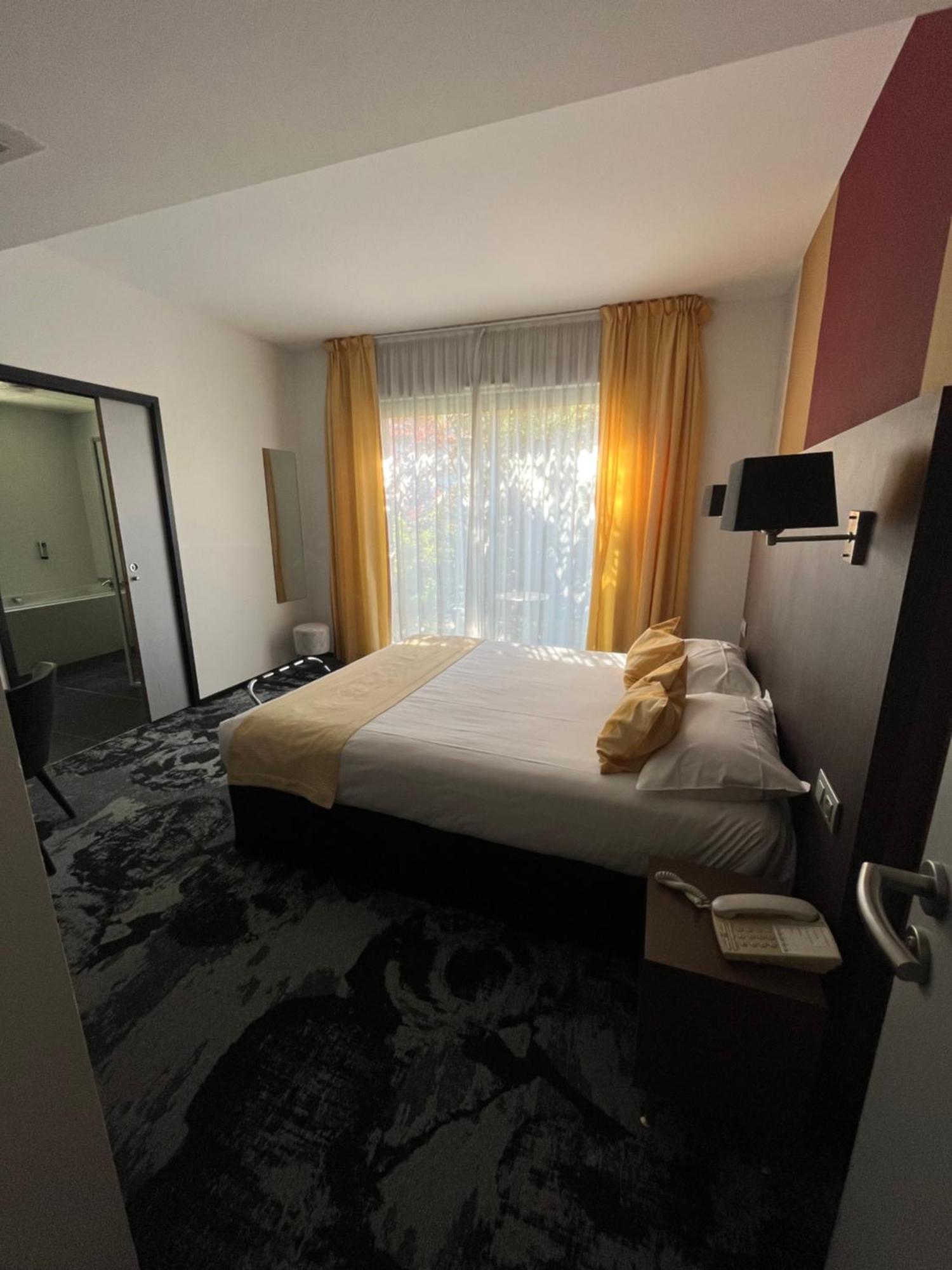 Prestige Suite