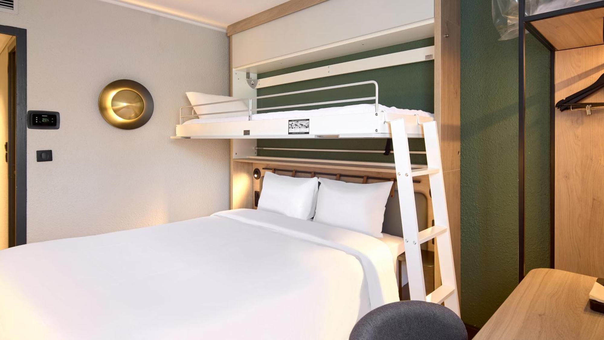 Standard Room 1 Queen Bed 1 Bunk Bed
