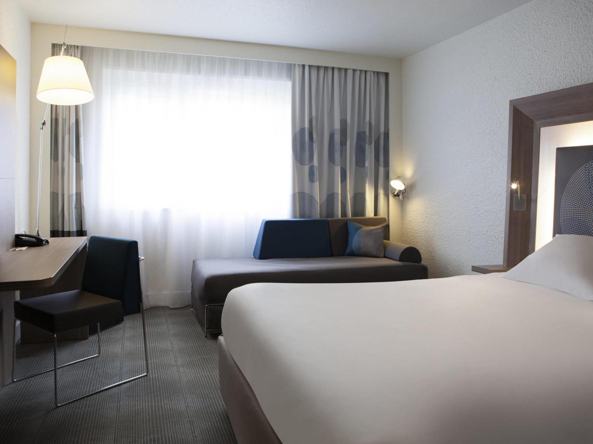 Classic Room 1 Double Bed 2 Single Beds