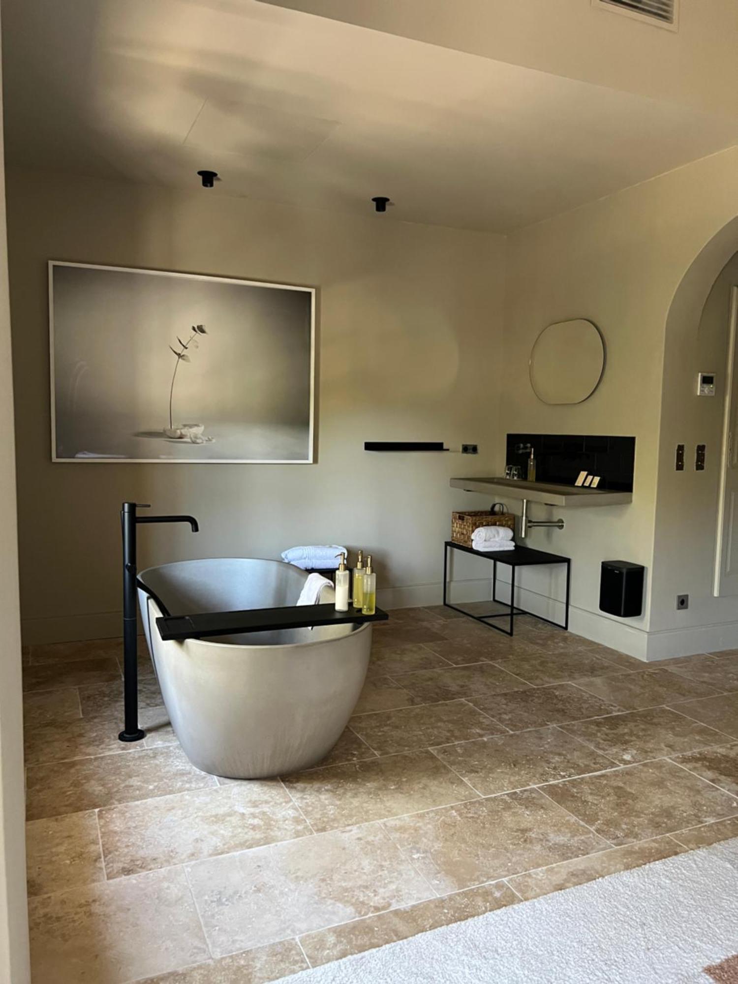 Superior King Suite