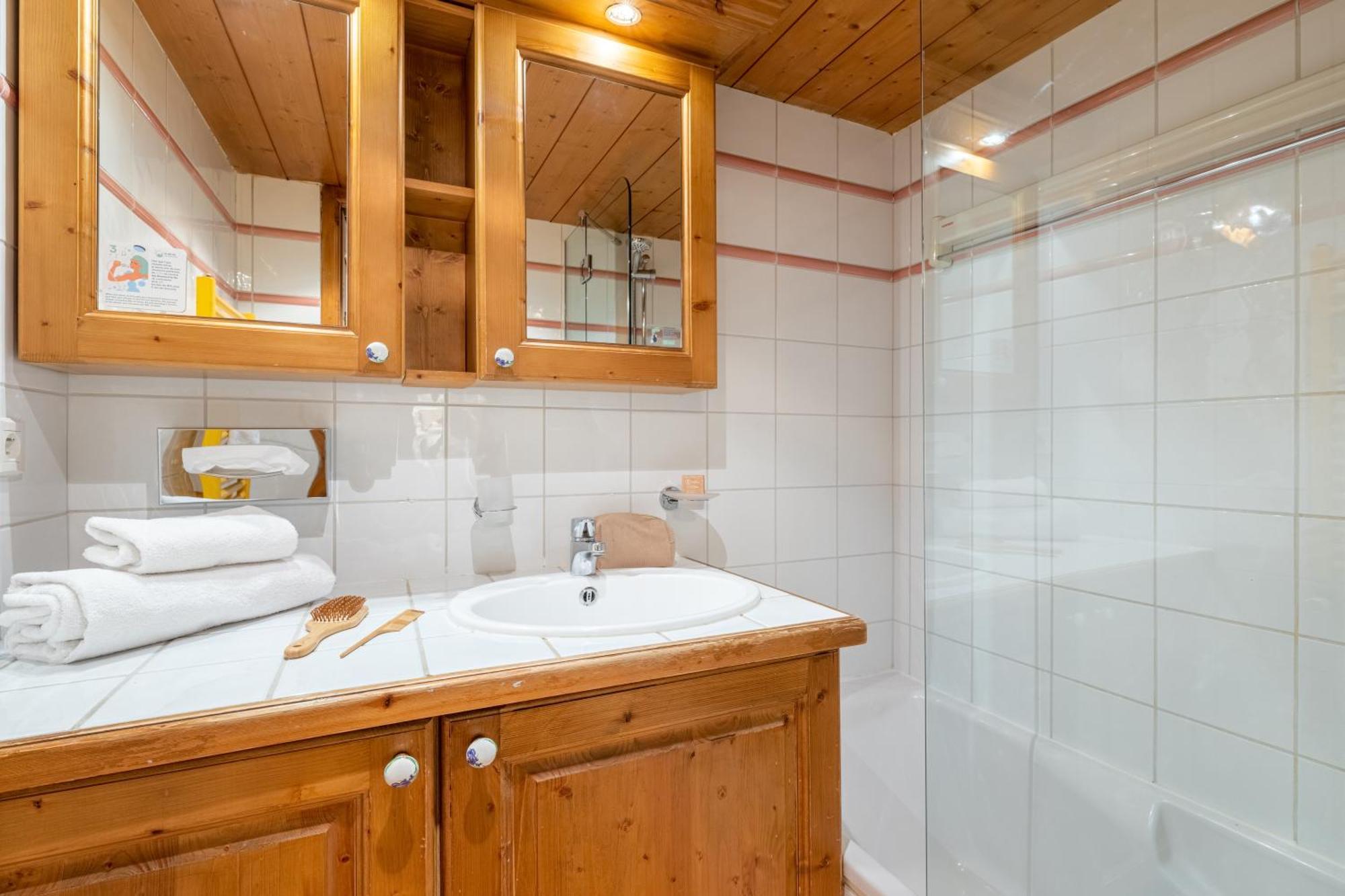 Superior One-Bedroom Apartment