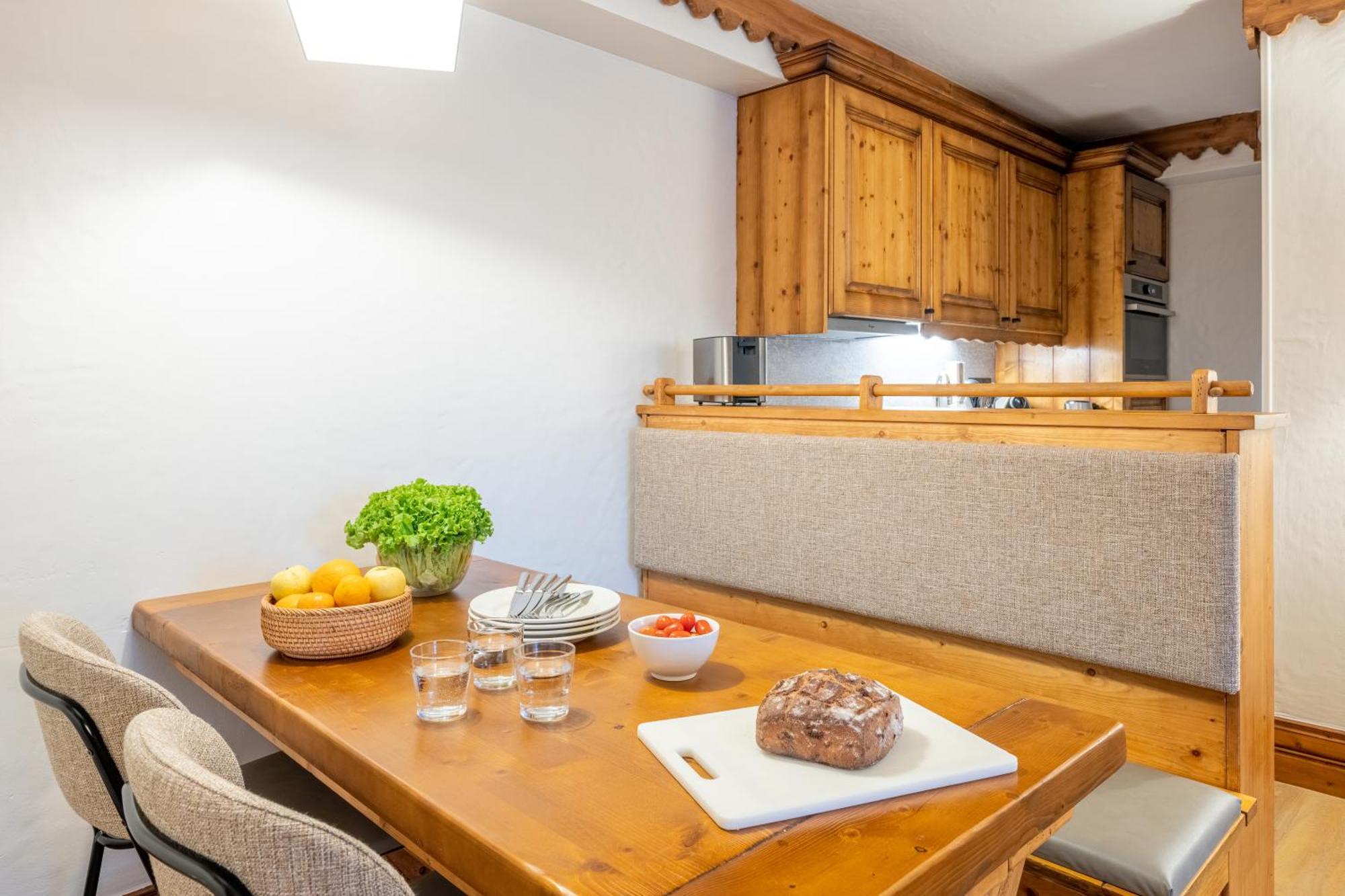Superior One-Bedroom Apartment
