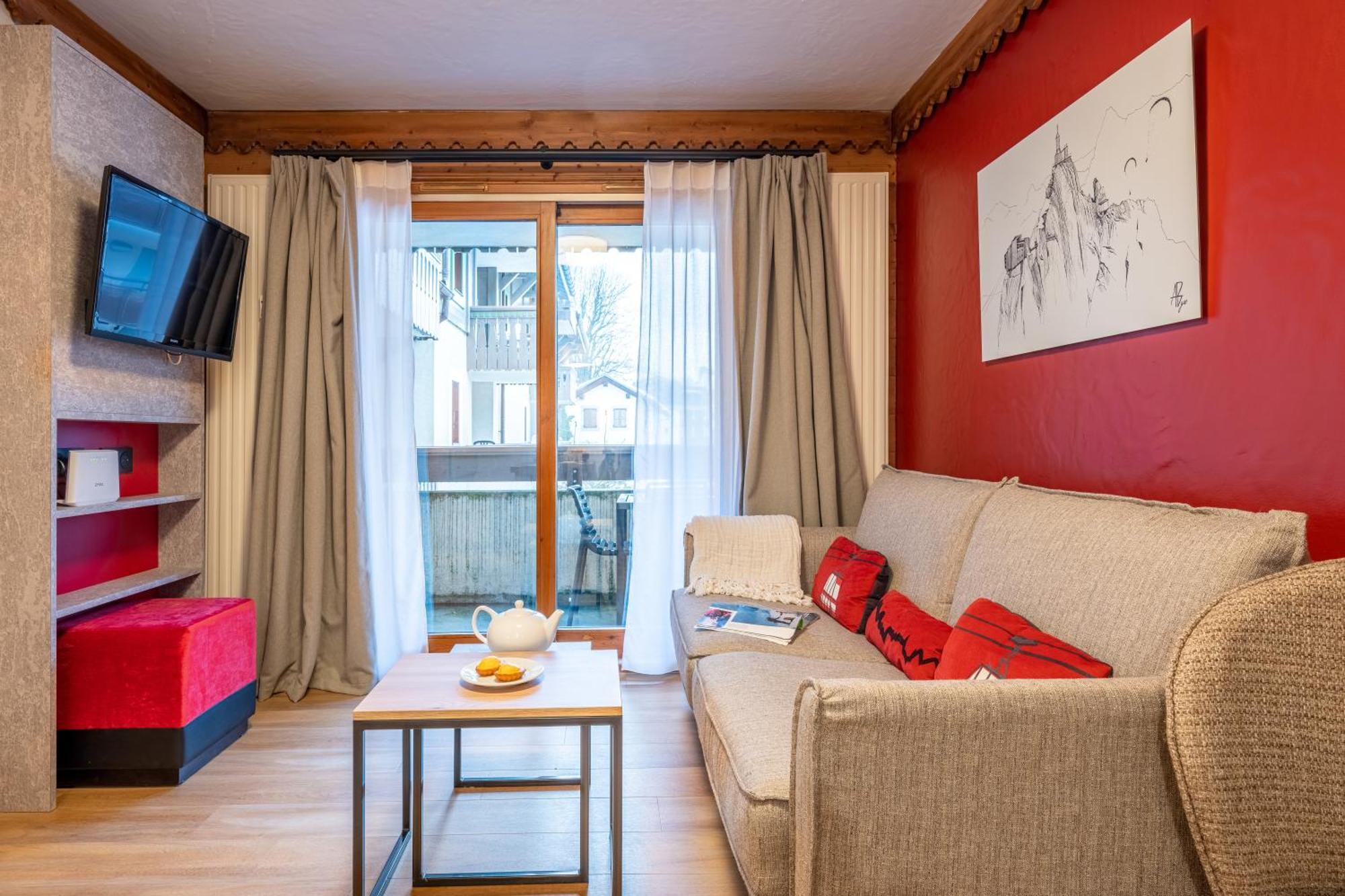 Superior One-Bedroom Apartment