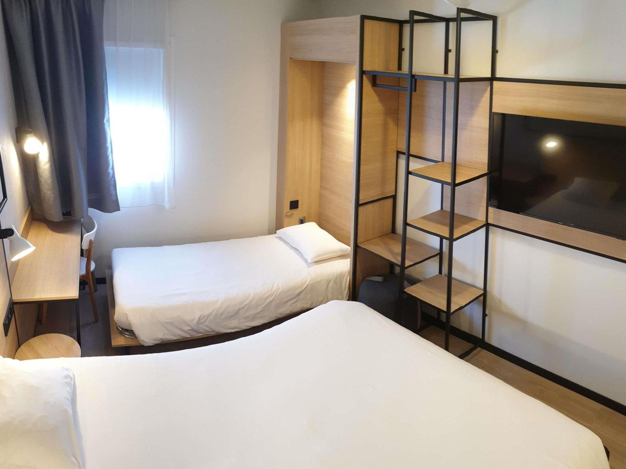 Triple Room One Double Bed One Single Bed