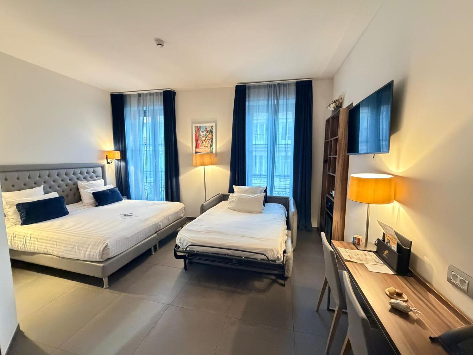 Executive Triple Room