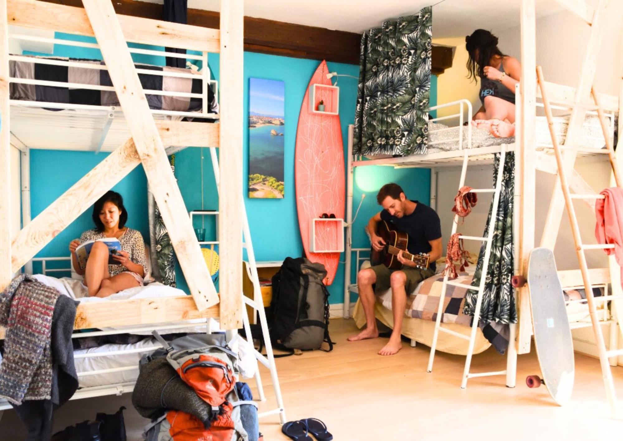Single Bed 4-Bed Dormitory Room