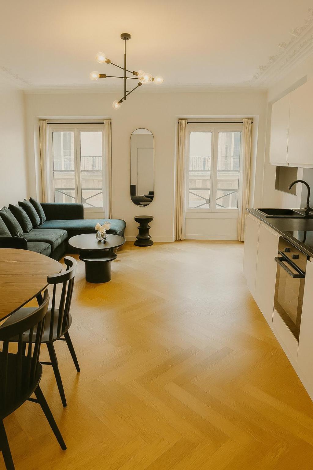 Deluxe Apartment