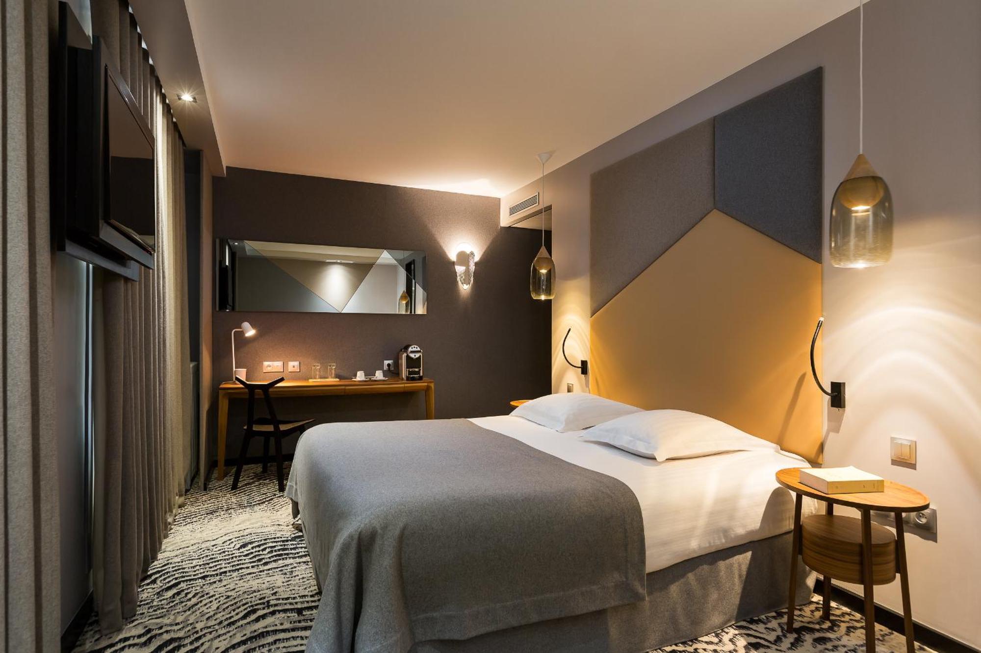 Deluxe Double Room Panoramic Sacré-Coeur View