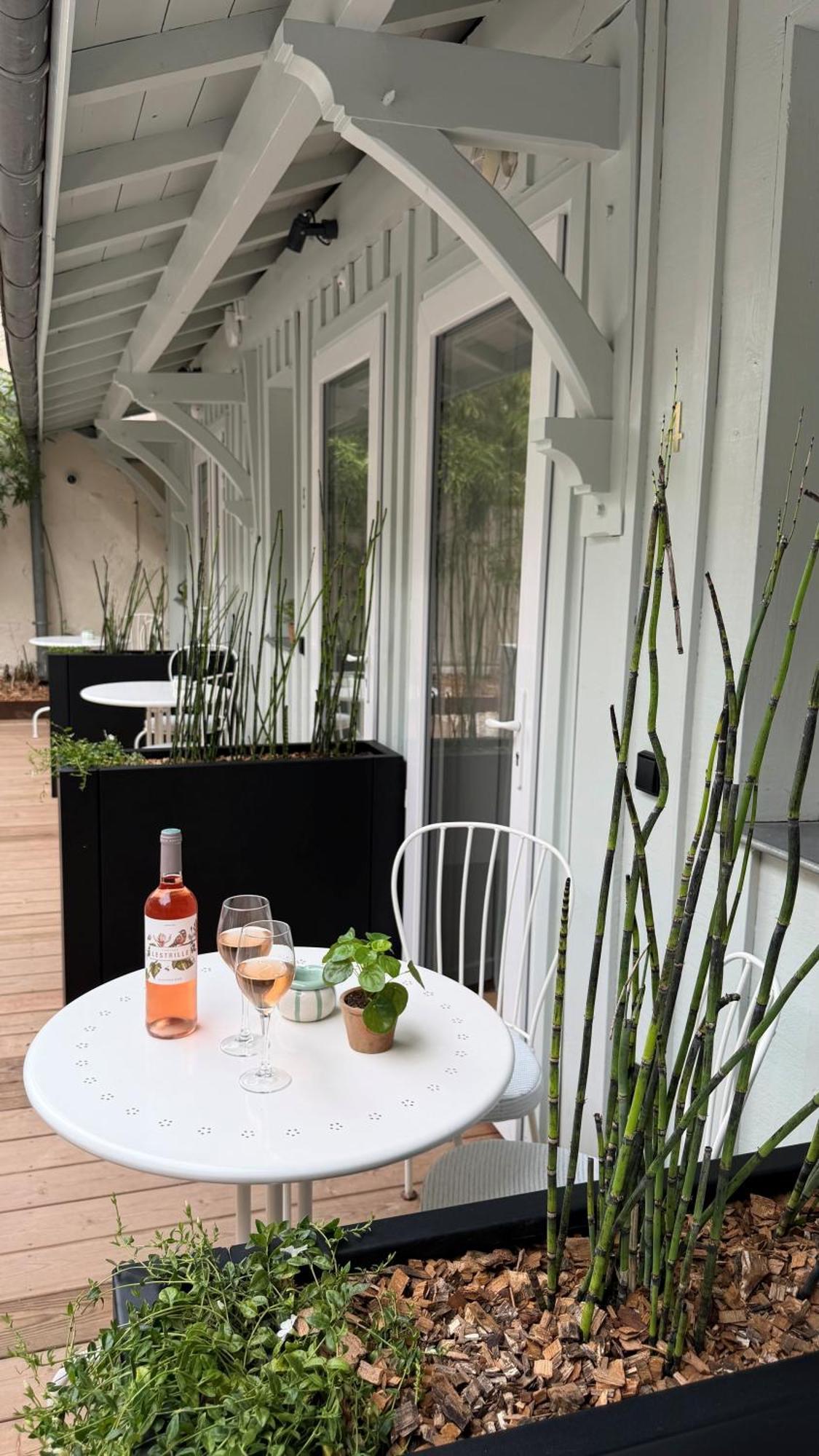 Standard Double or Twin Room Garden View