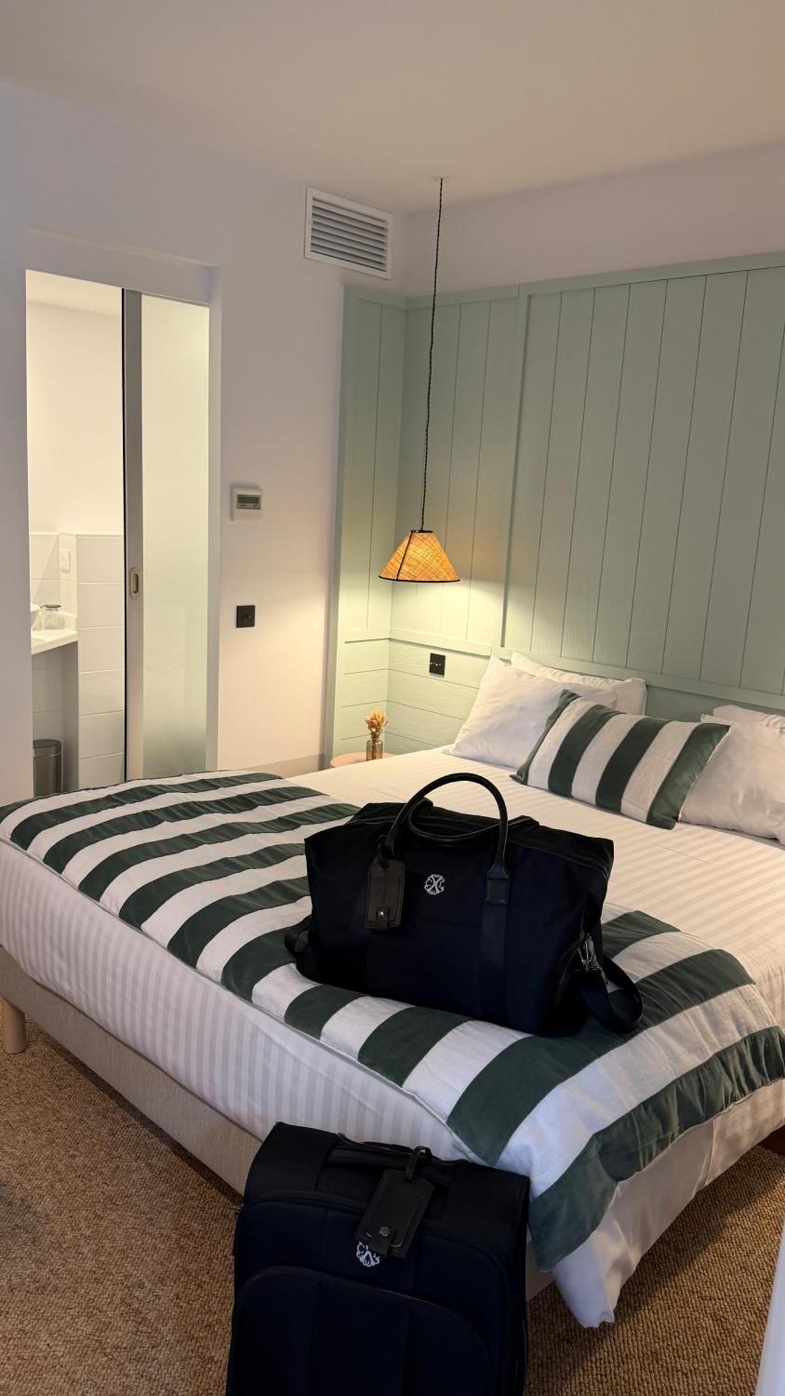 Standard Double or Twin Room Garden View