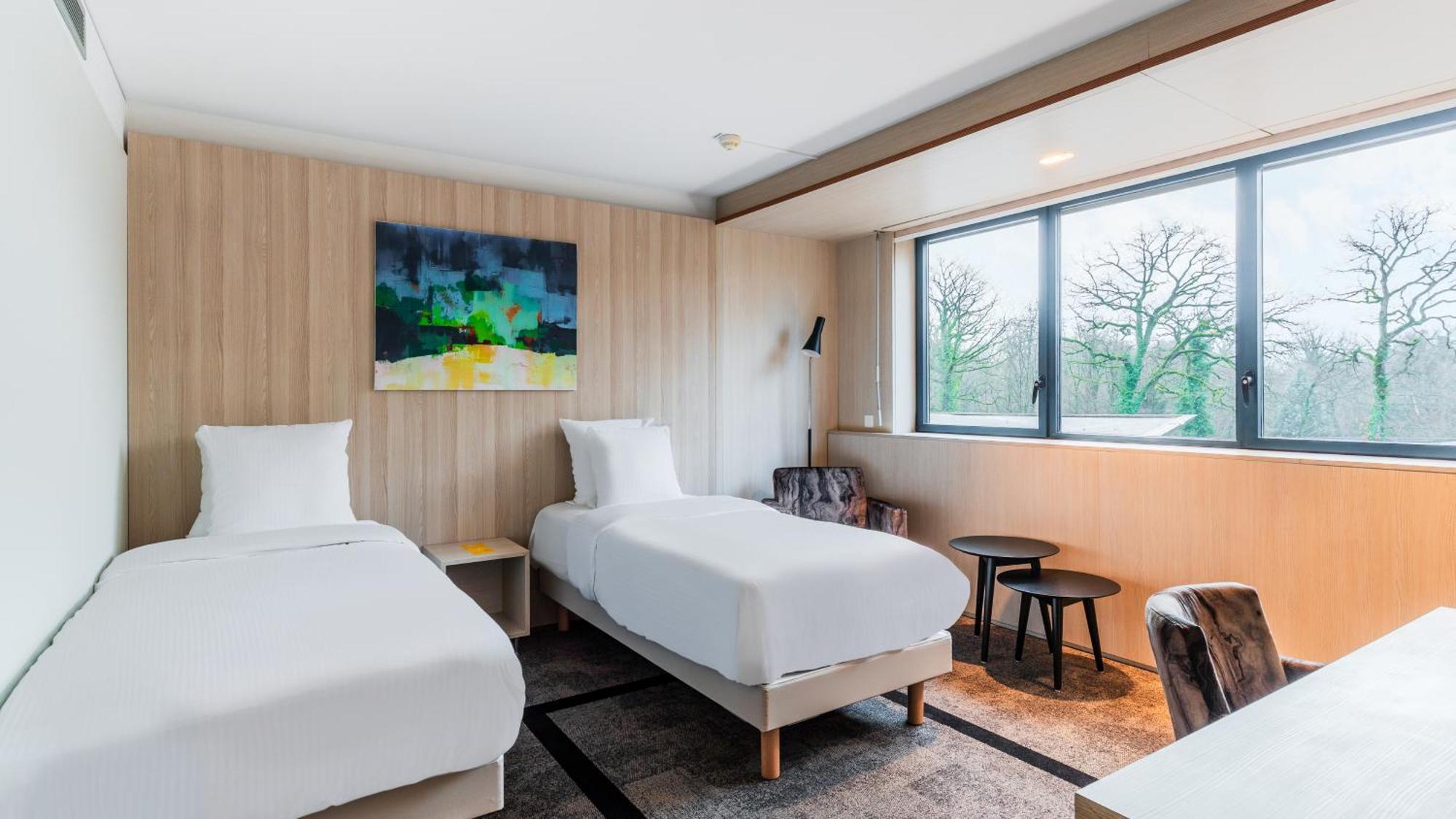 2 Bedrooms Suite 1 King Bed 2 Single Beds 50Sqm Wifi Bathtub