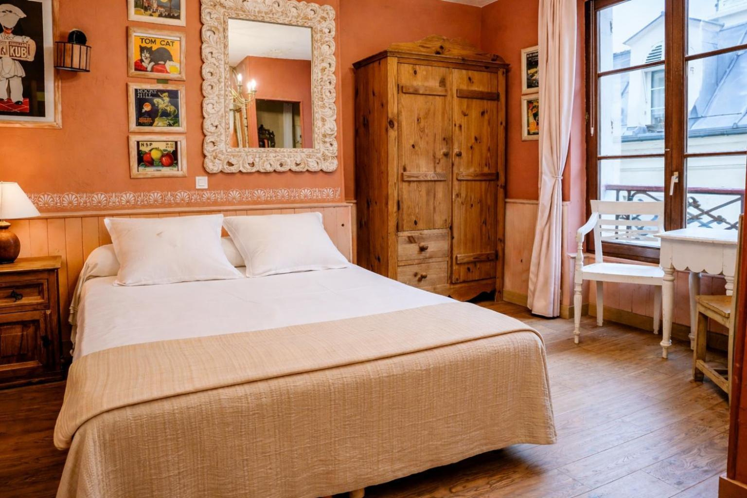 Double Room Shared Toilet
