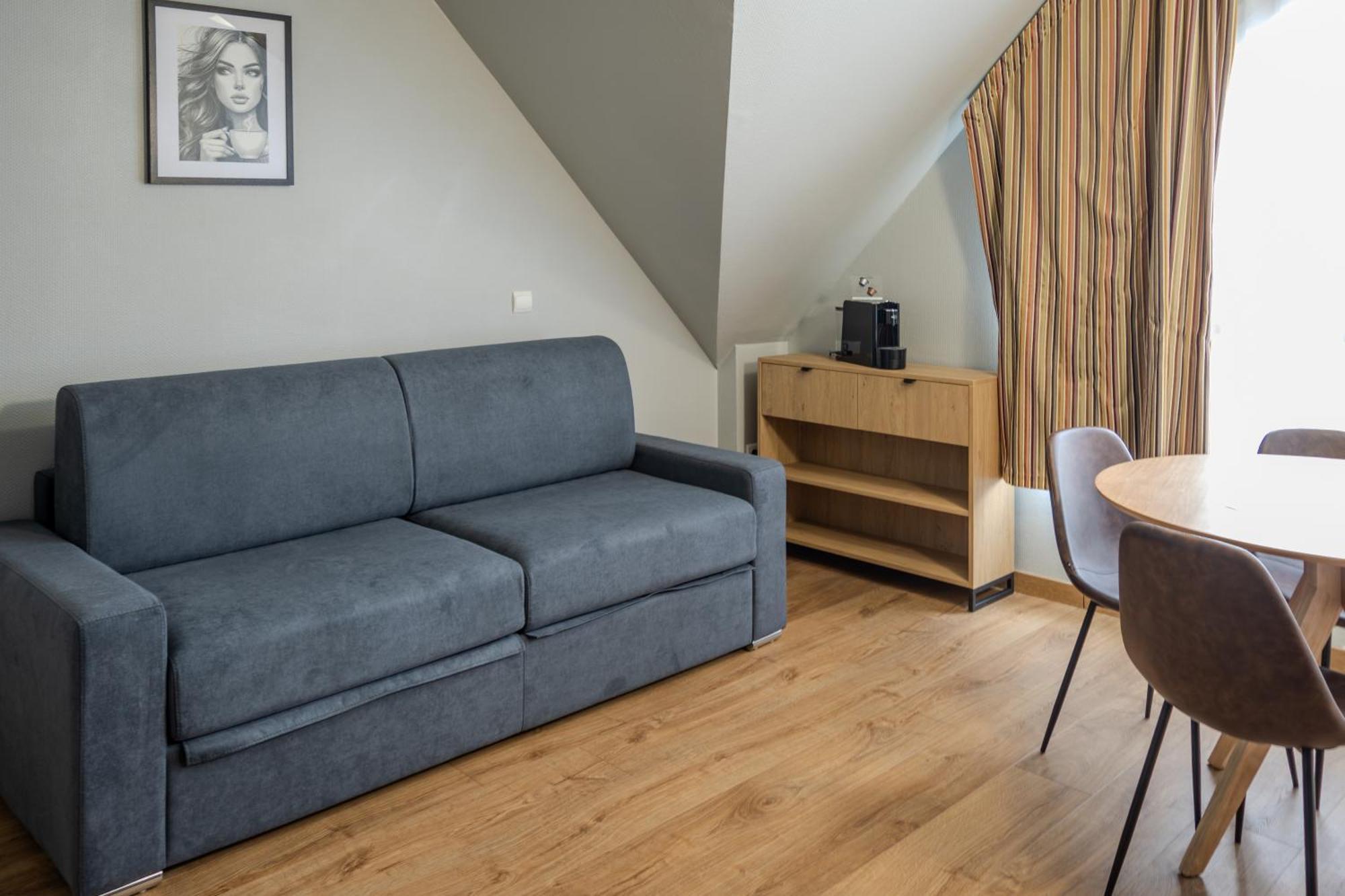 Deluxe Apartment