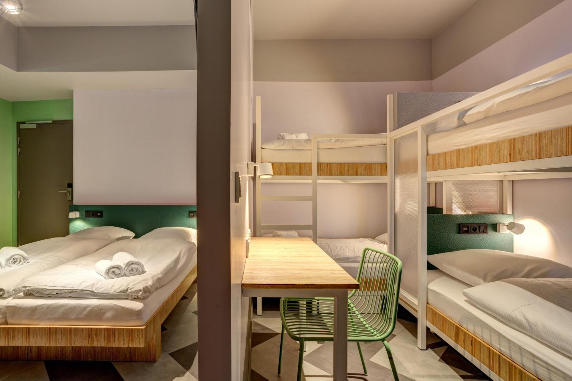 Bed 6-Bed Mixed Dormitory Room
