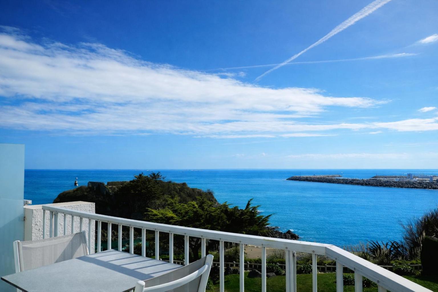 Superior Double Room Terrace Sea VIew