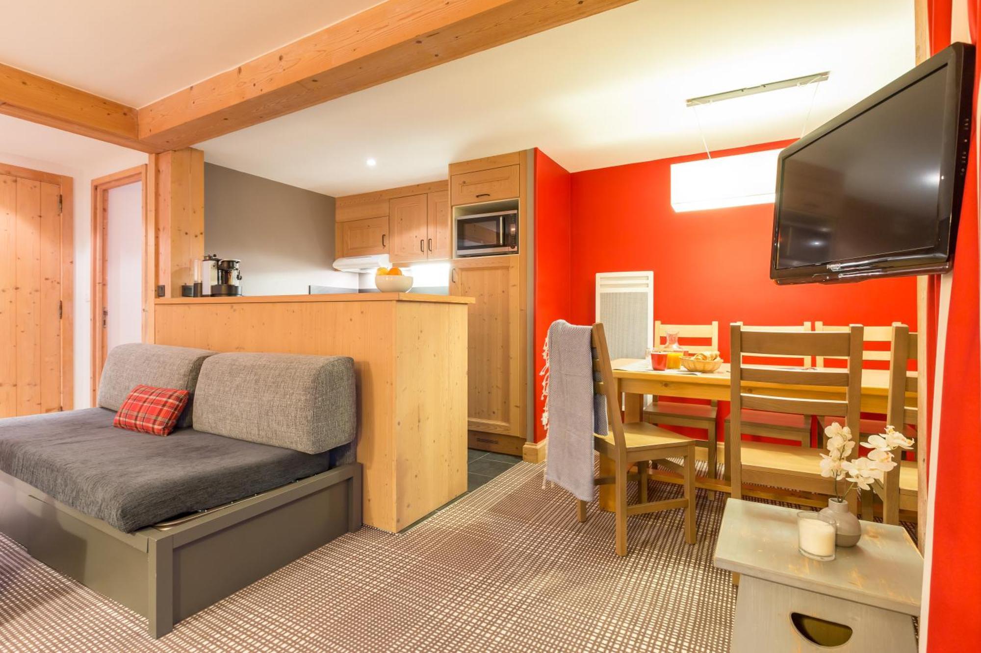 Two-Bedroom Apartment Sleeping Alcove