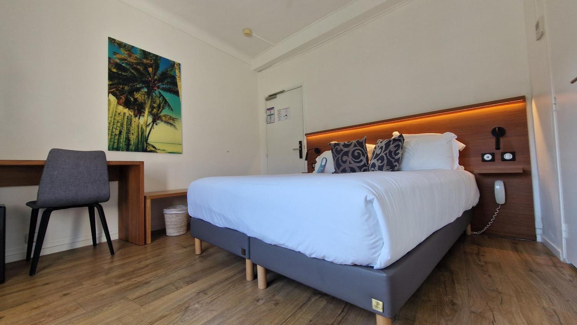 Standard Double or Twin Room Balcony