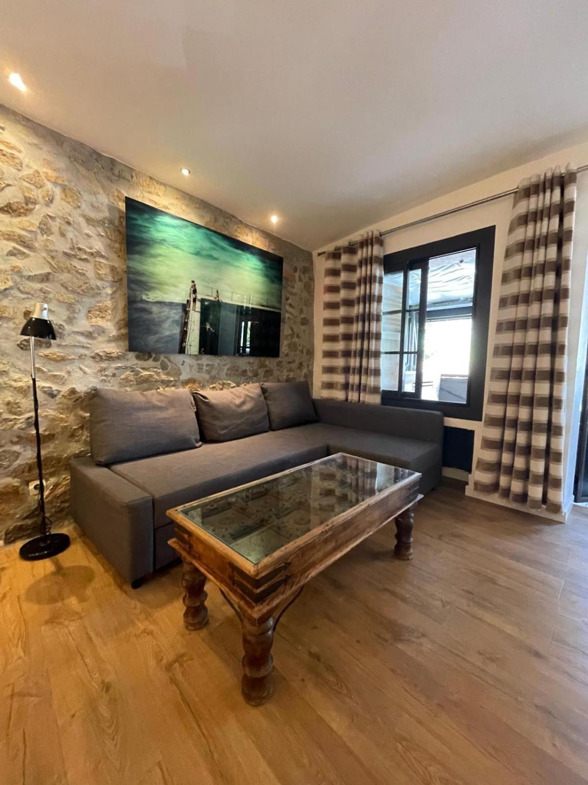 Large Superior Double Room Ground Floor