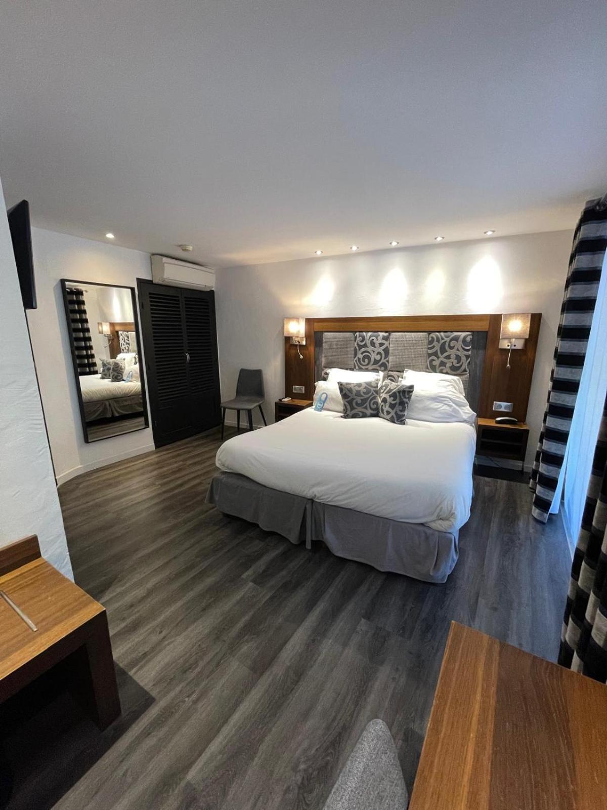 Double or Twin Room Ground Floor