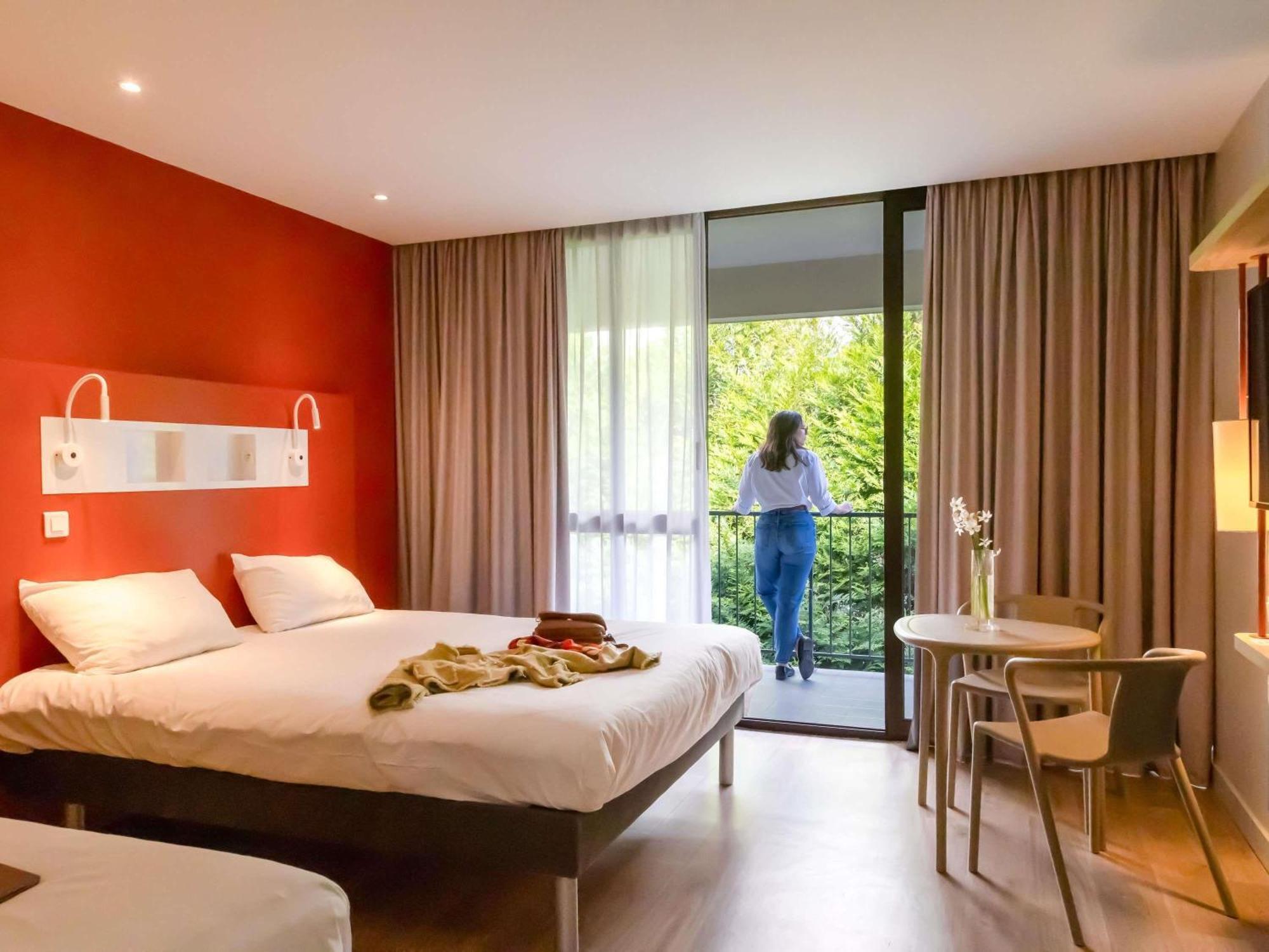 Triple Room a Double Bed a Single Bed