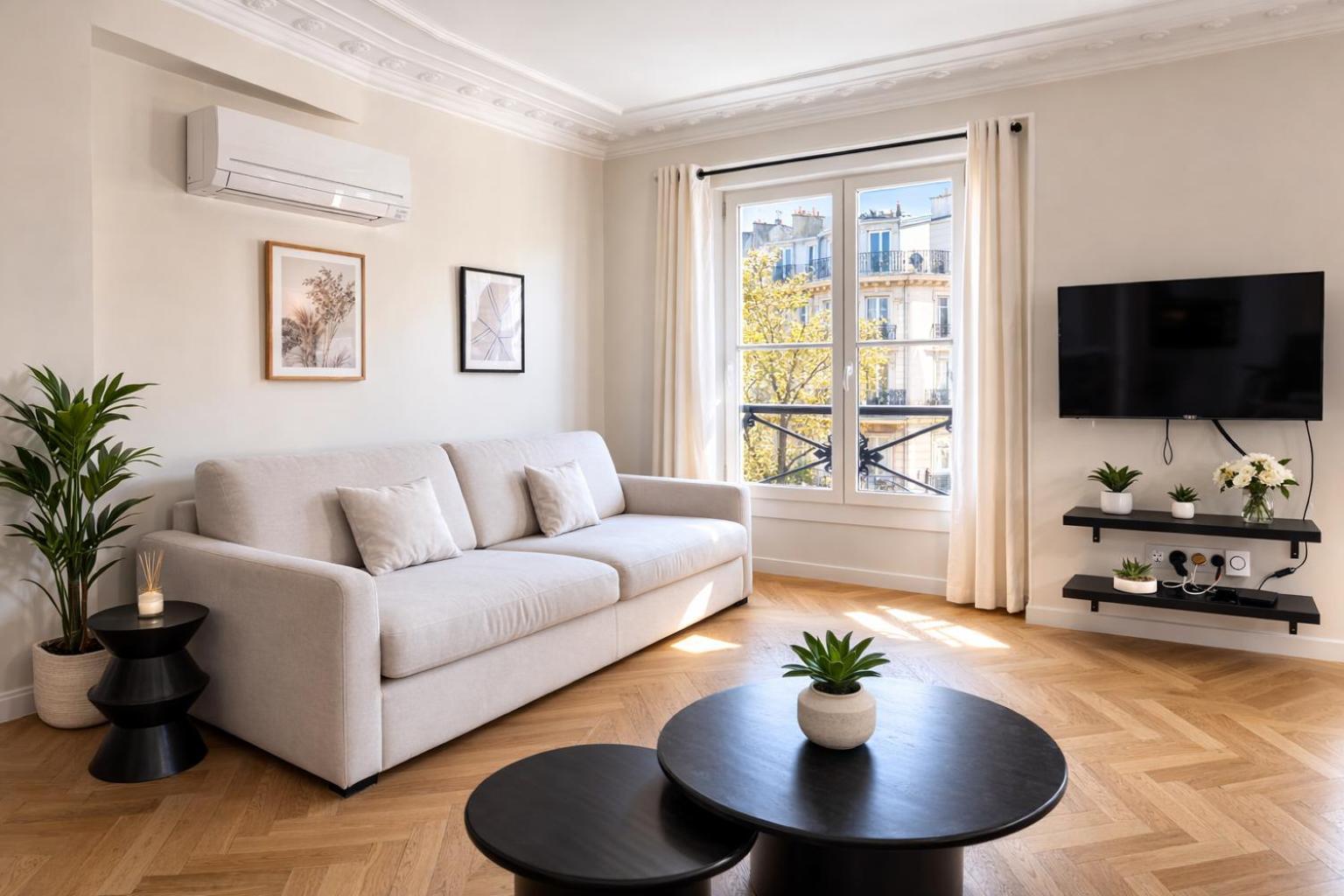 Deluxe Apartment