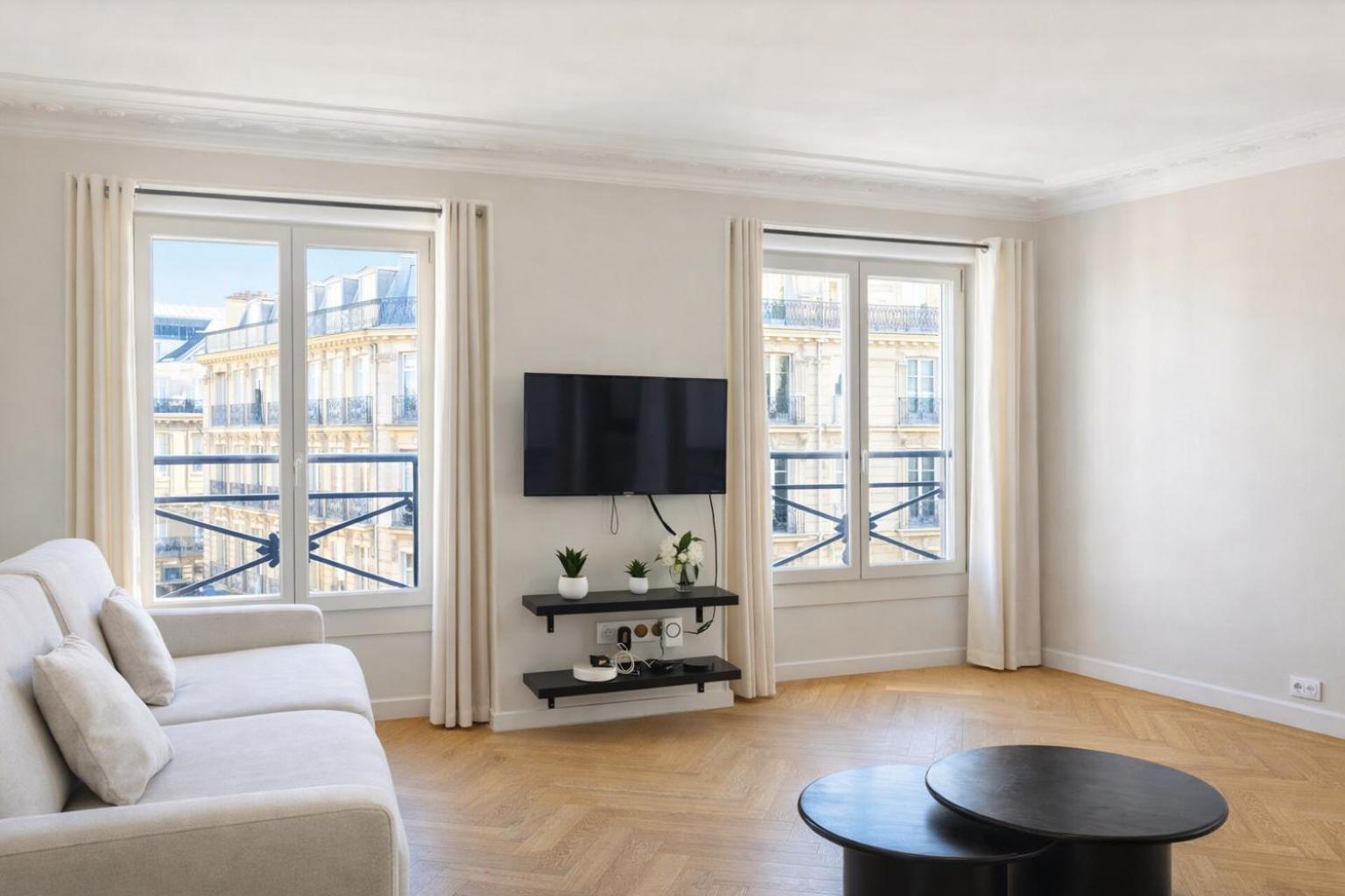 Deluxe Apartment