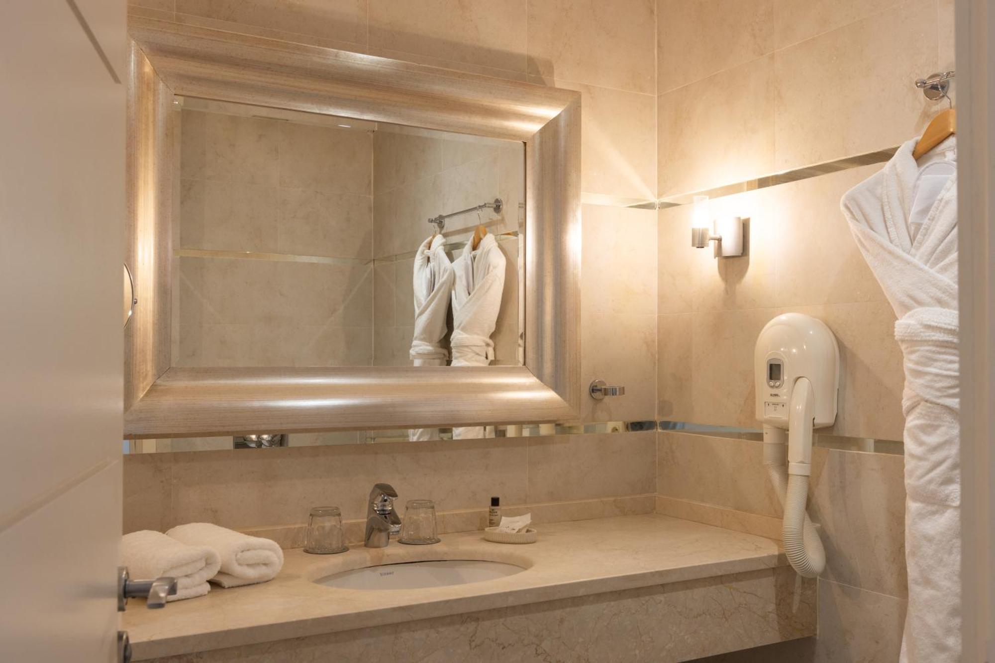 Classic Double or Twin Room