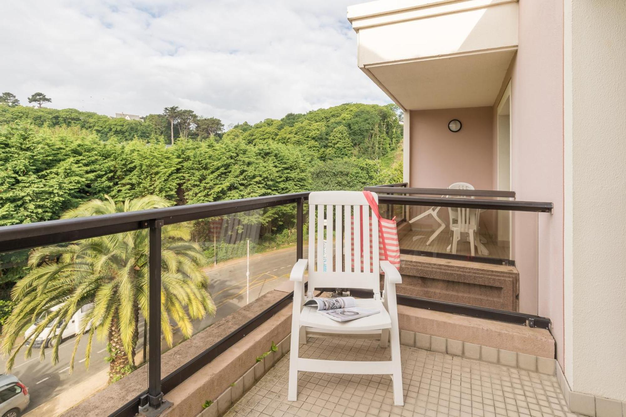 One-Bedroom Apartment Terrace or Balcony