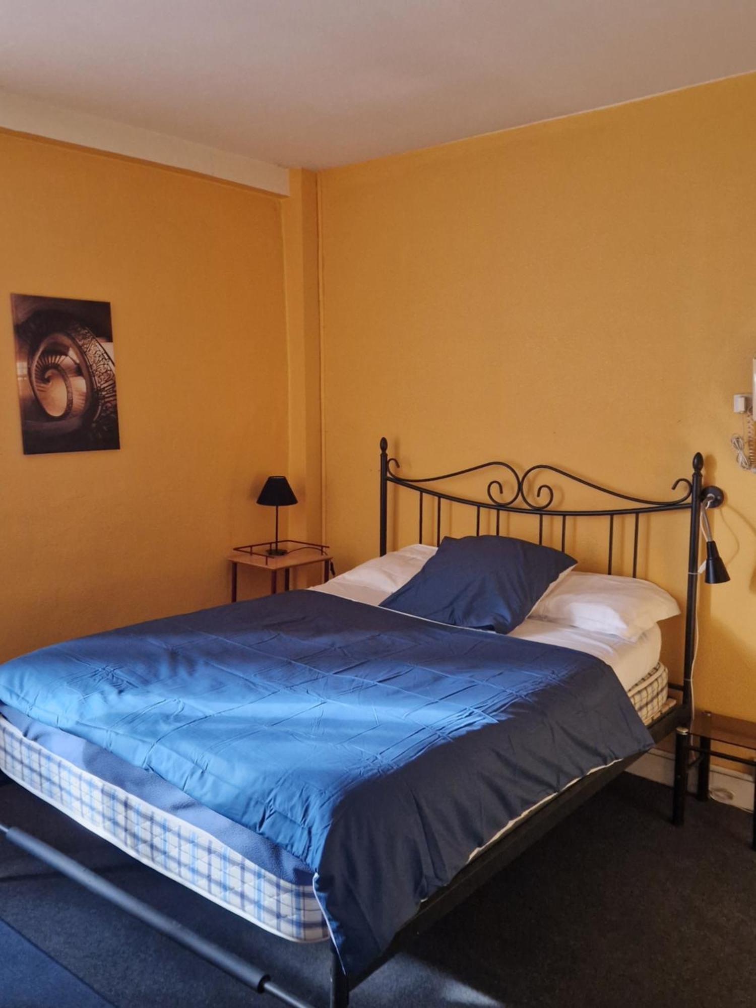 Standard Double Room Shared Toilet