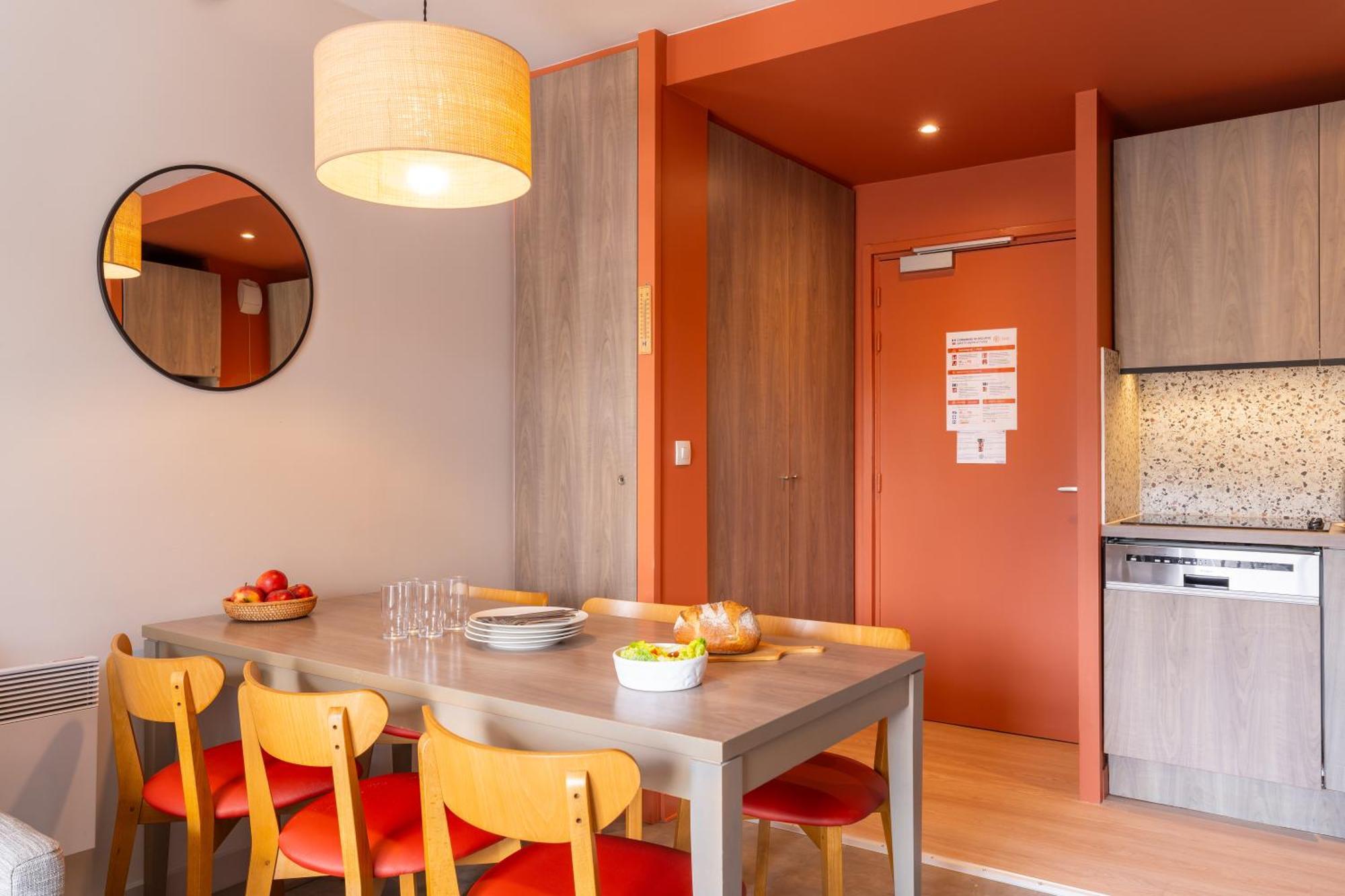 Superior Two-Bedroom Apartment Terrace or Balcony