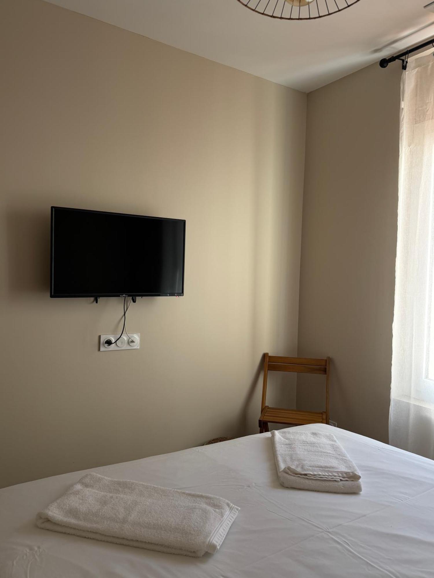 Double Room Private Bathroom