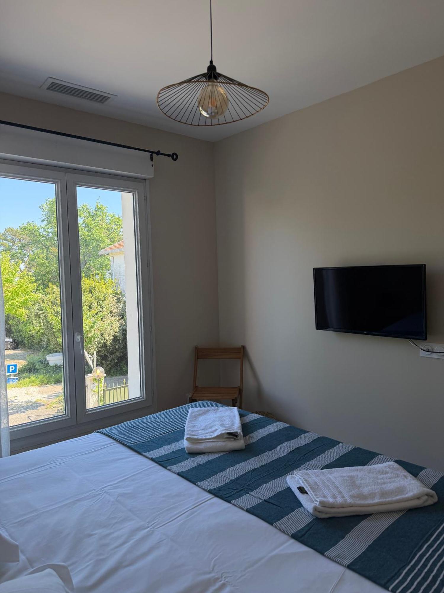Double Room Private Bathroom