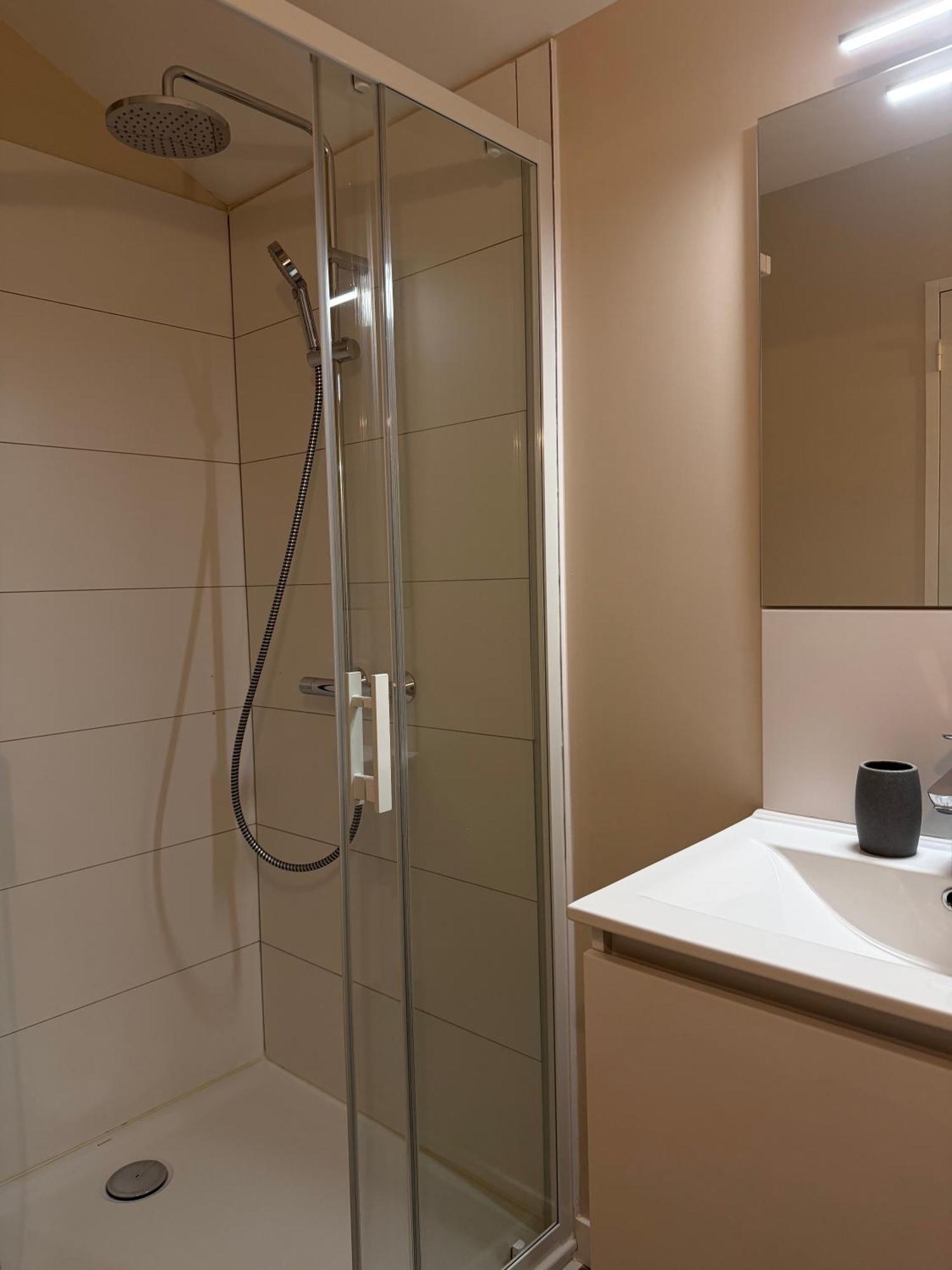Double Room Private Bathroom