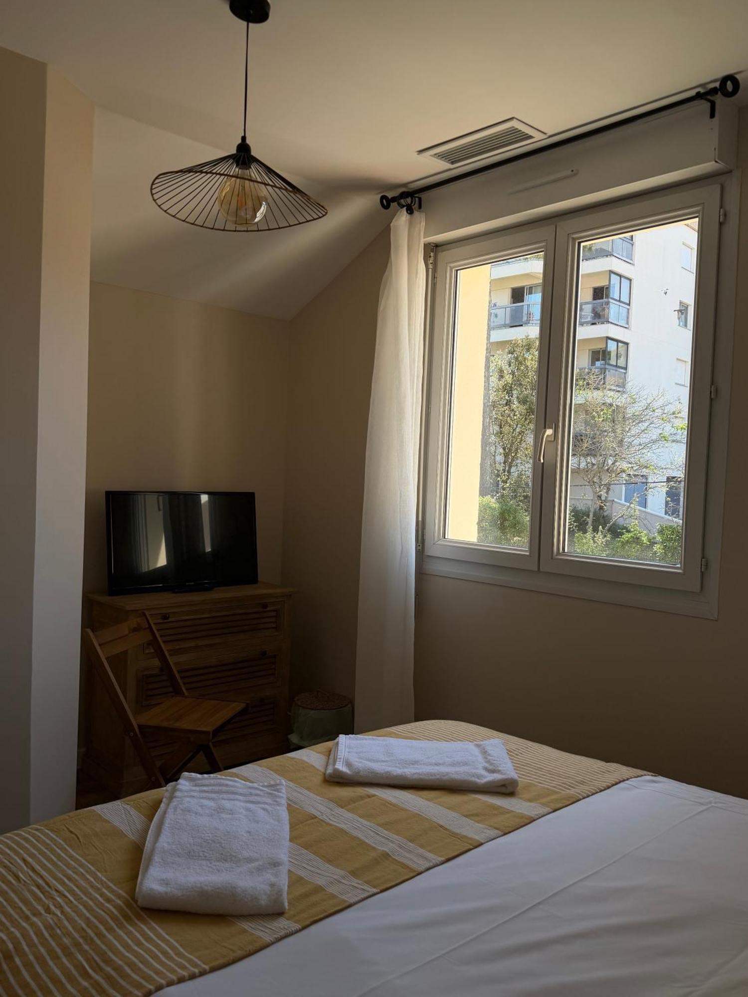 Double Room Private Bathroom