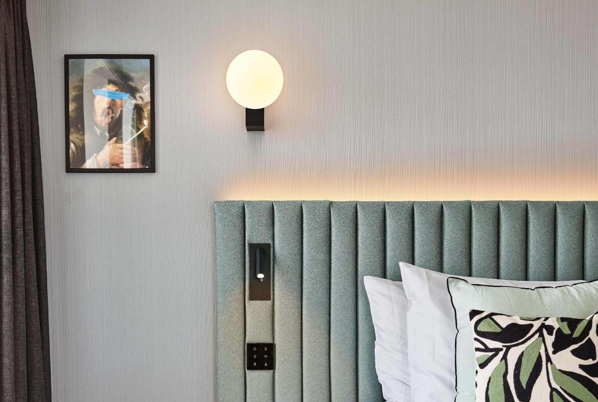Deluxe Twin Room High Floor