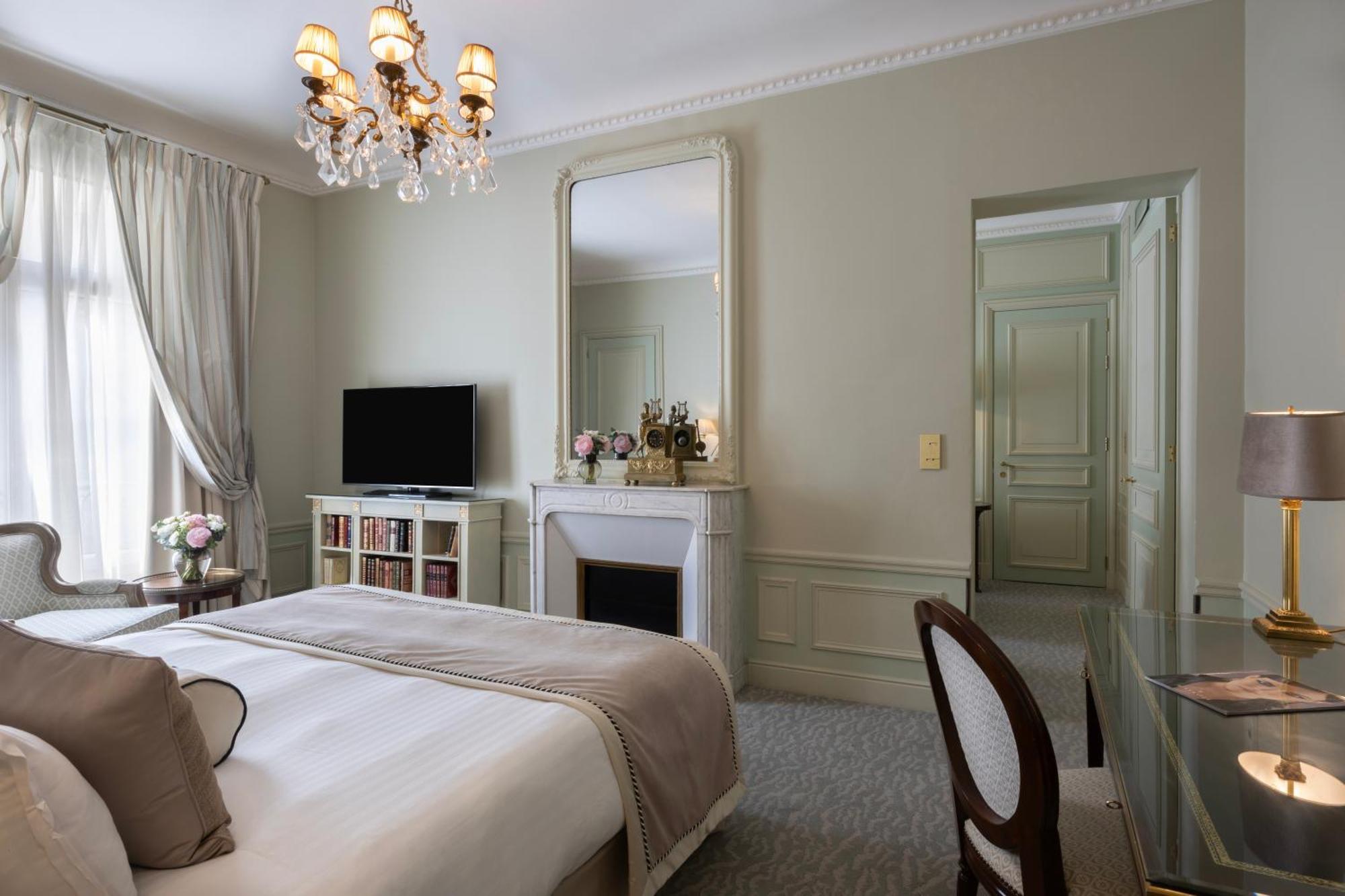 Suite Deluxe – Parisienne
