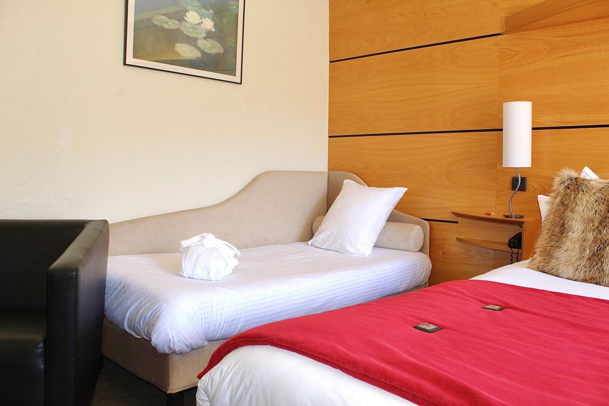 Classic Triple Room Double Bed