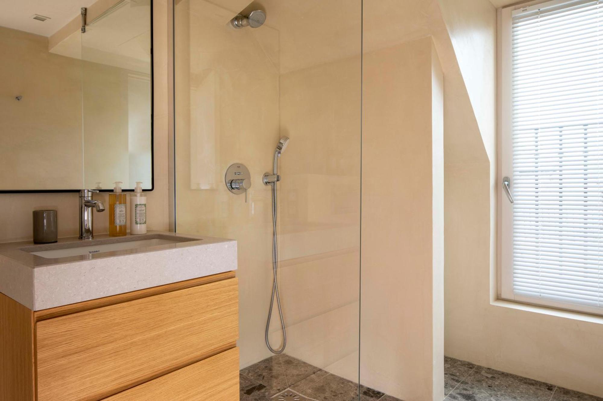 Suite Apartment