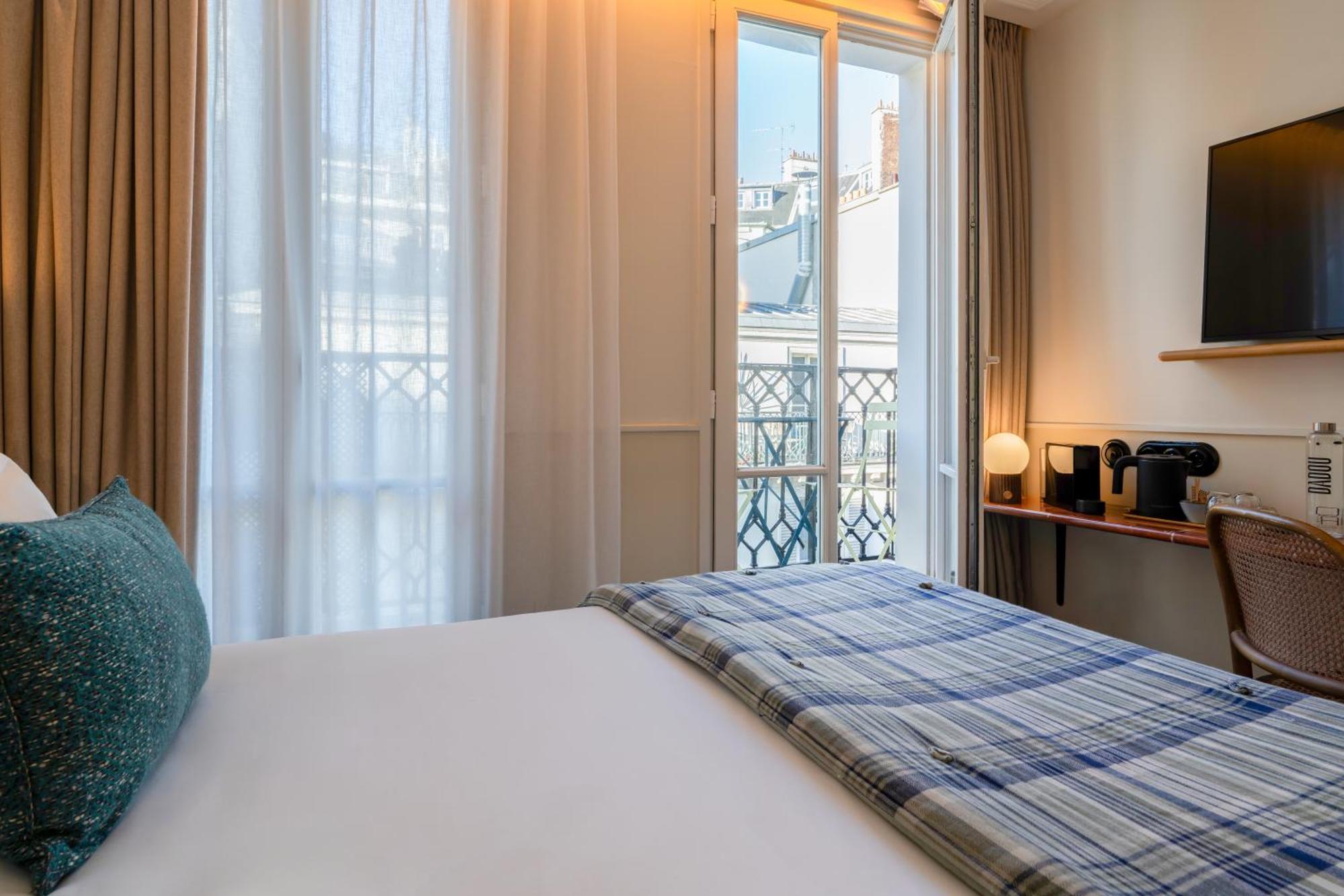Very Bonne Chambre Balcony