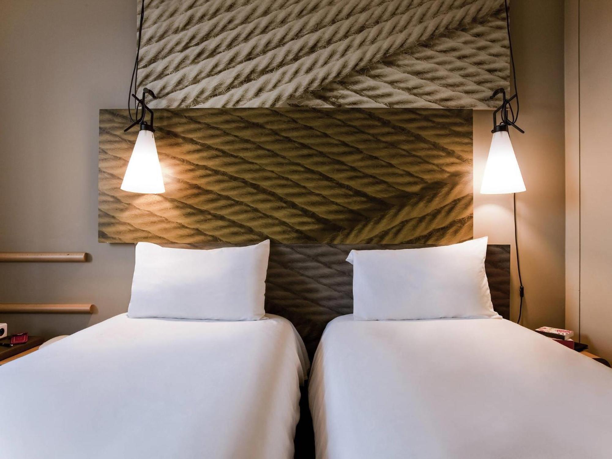 Standard Room Two Single Beds