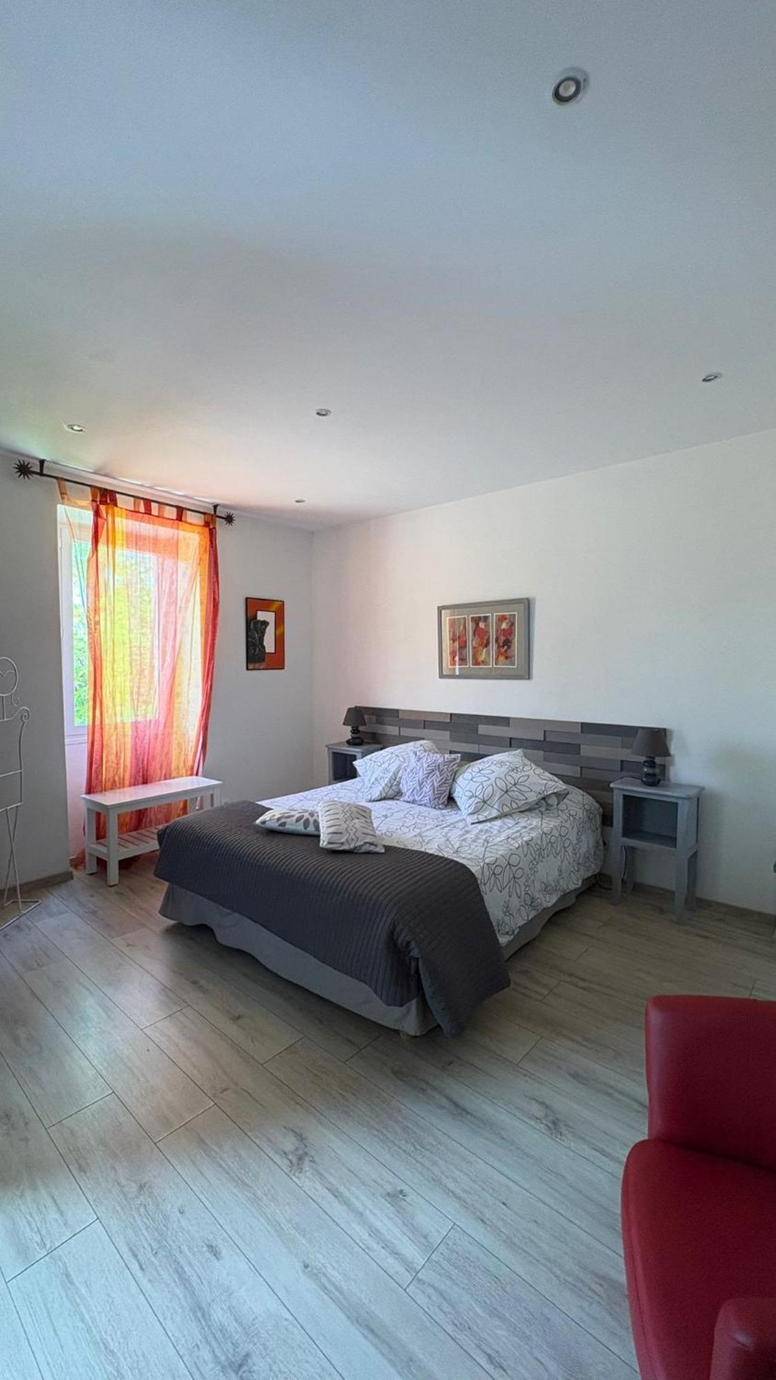 Double Room Private Bathroom