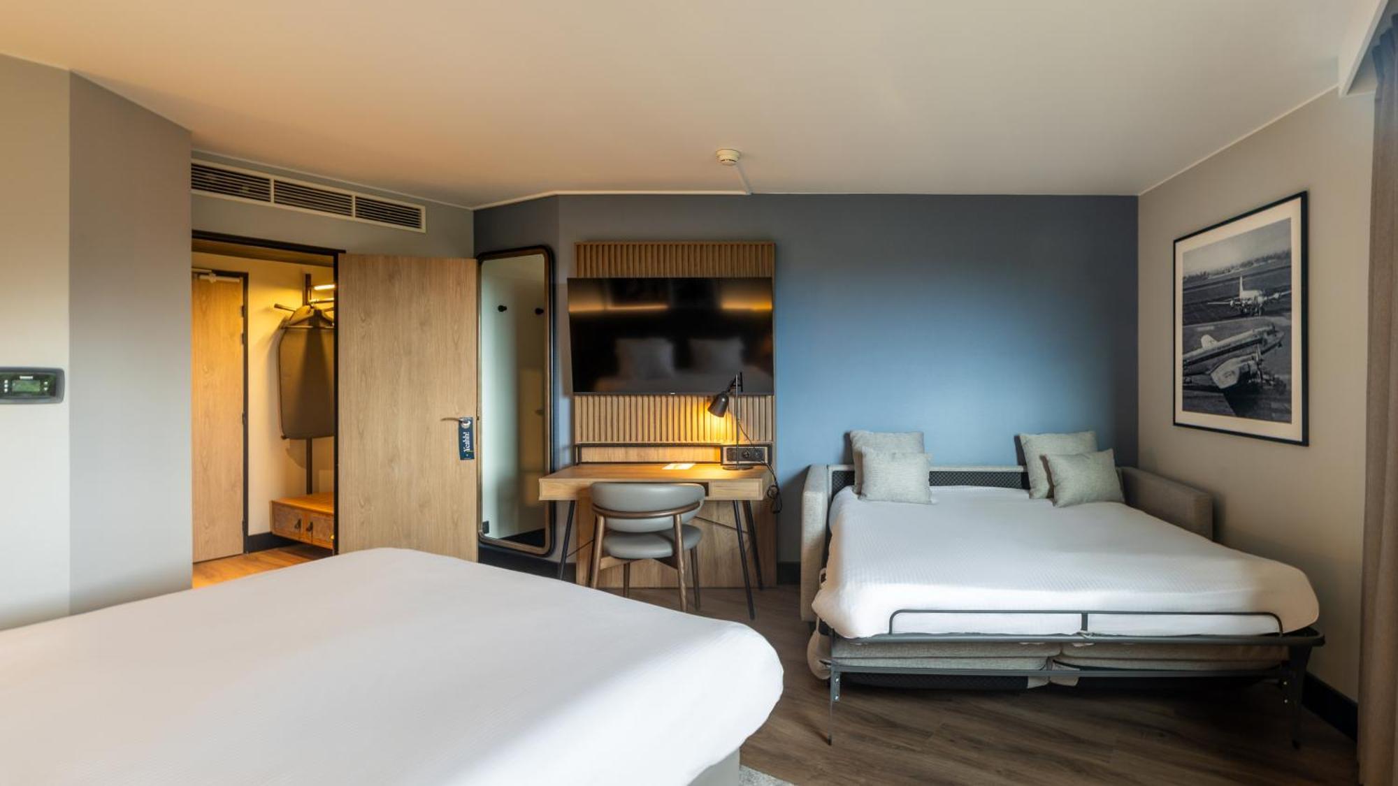 Superior Triple Room