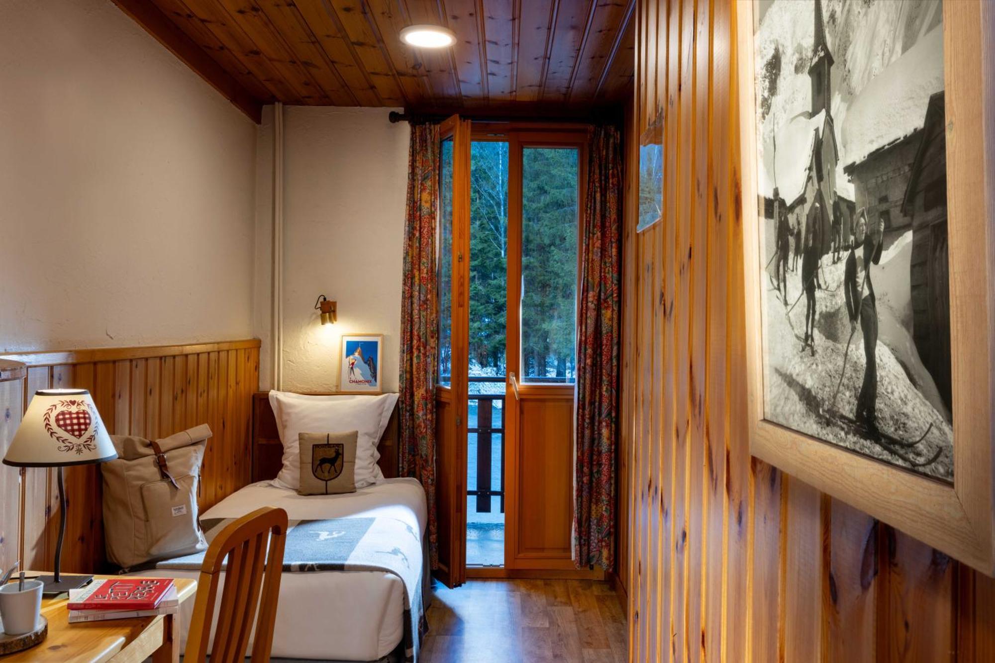 Single Room Mountain View
